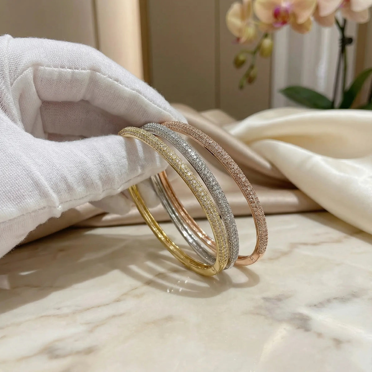✨ Eterna Bangle – אטרנה צמיד קשיח