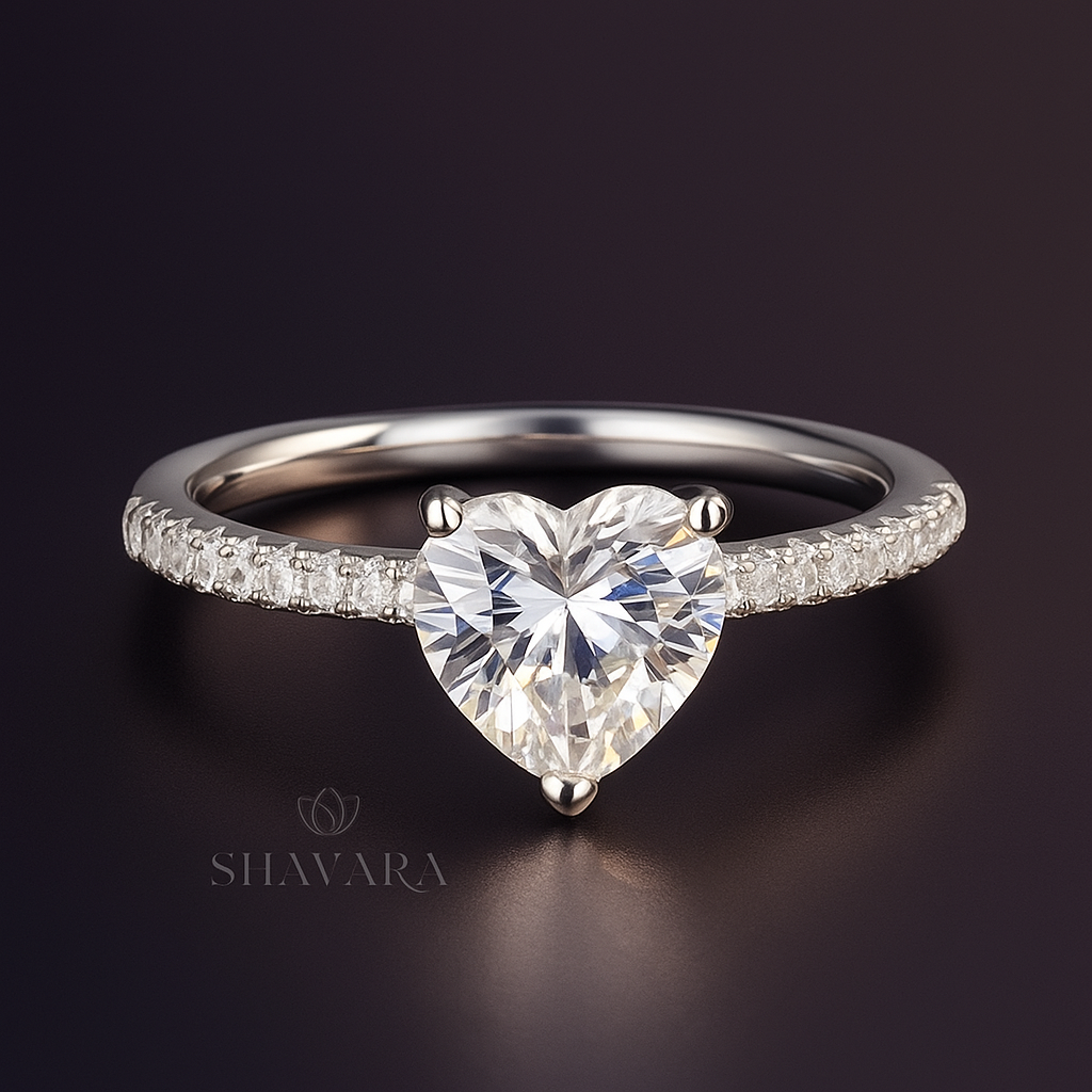 טבעת לב משובת מוסנייט נוצצים במיוחד