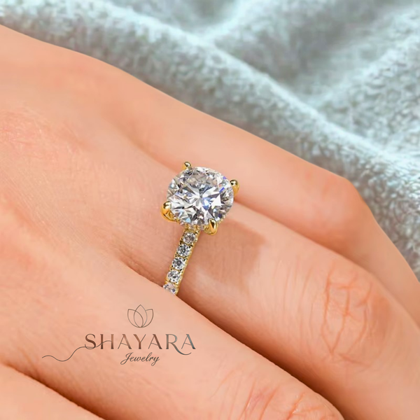 "טבעת מלכותית מואיסנייט 2 קראט "הלב הנוצץ