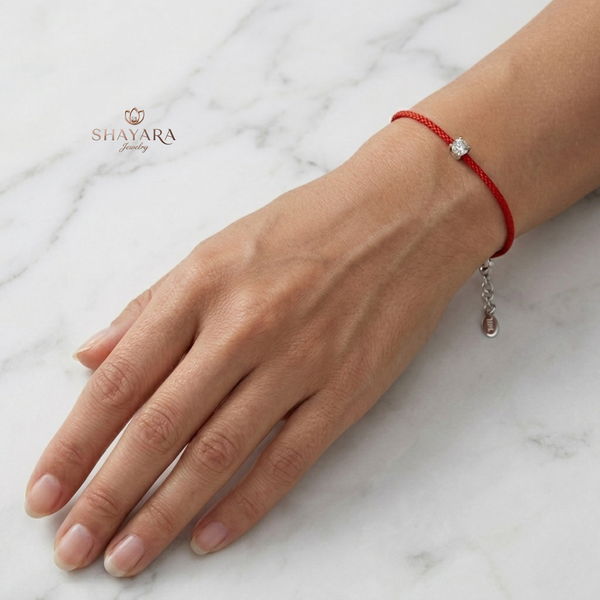 צמיד מגן נגד העין הרע עם אבן מוסנייט מרכזי